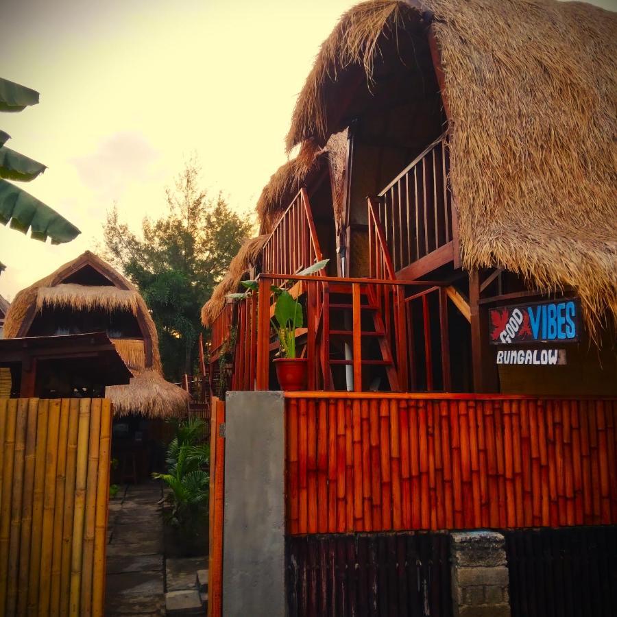 Good Vibes Bungalows Gili Trawangan Extérieur photo