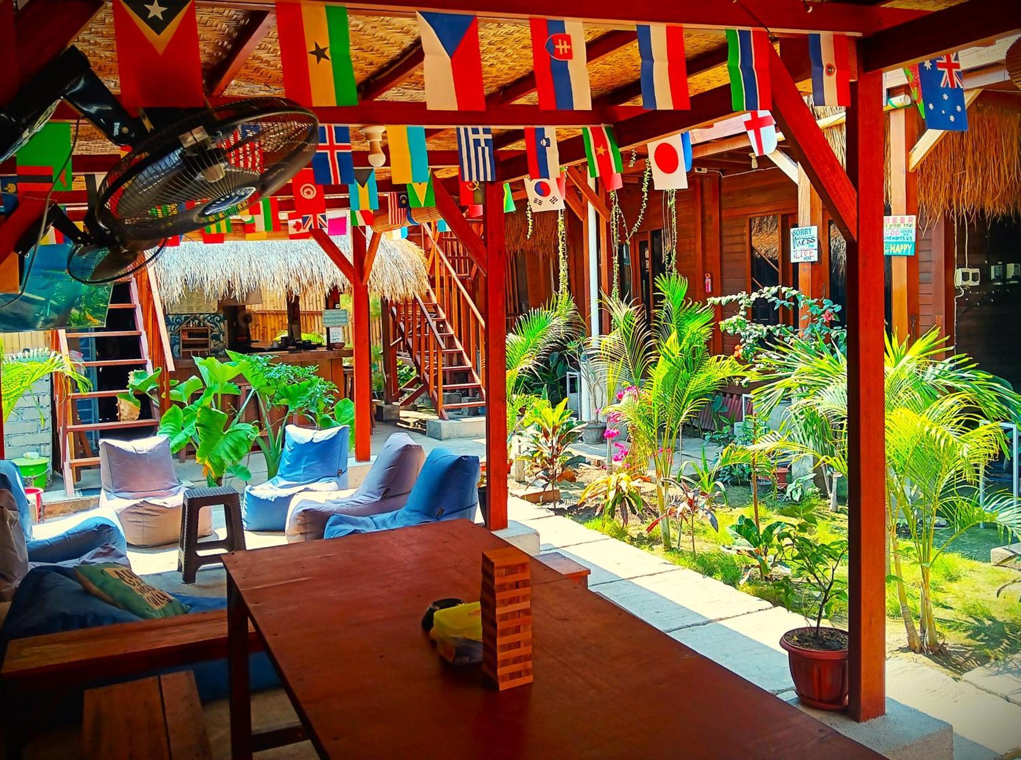 Good Vibes Bungalows Gili Trawangan Extérieur photo