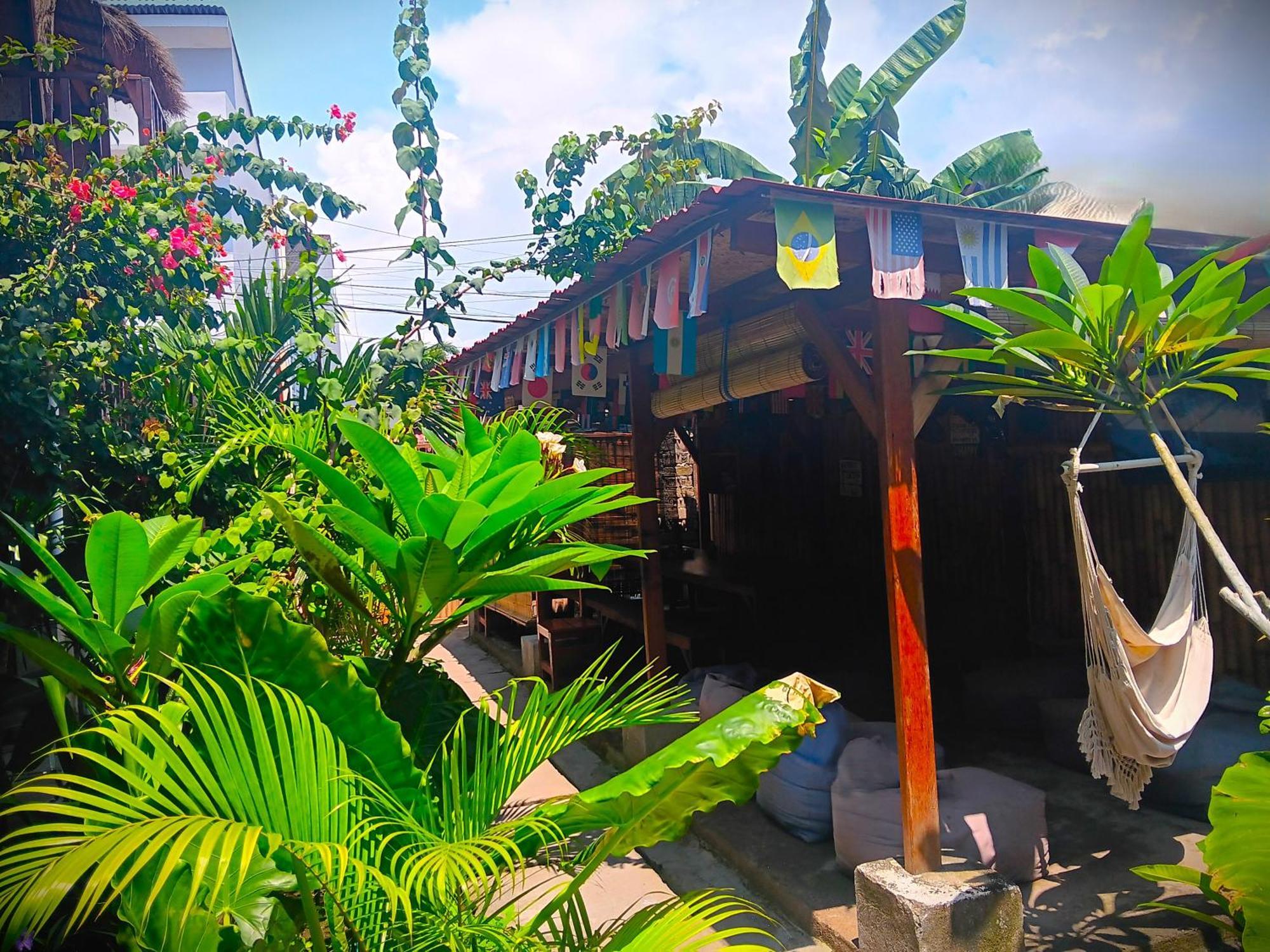 Good Vibes Bungalows Gili Trawangan Extérieur photo